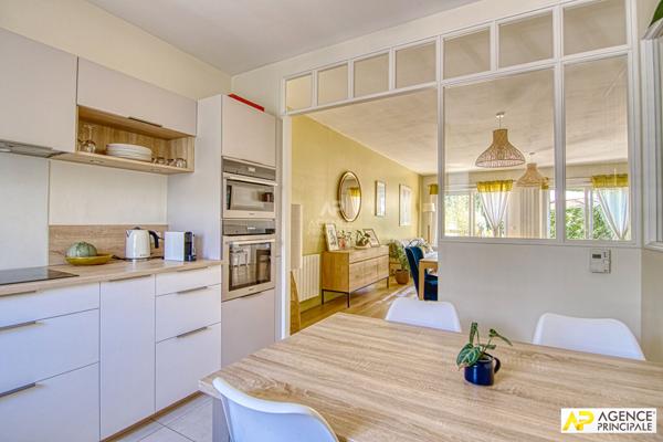 Versailles Porchefontaine Maison familiale 7 pièces, 154 m² - Proche RER C Porchefontaine et Gare des Chantiers €1 280 000 ** - Référence 26631