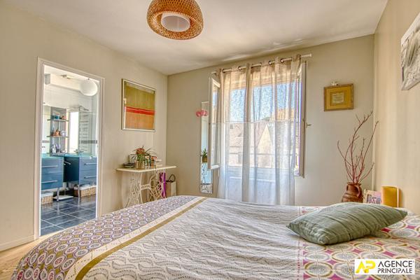 Versailles Porchefontaine Maison familiale 7 pièces, 154 m² - Proche RER C Porchefontaine et Gare des Chantiers €1 280 000 ** - Référence 26631