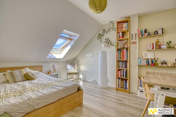 Versailles Porchefontaine Maison familiale 7 pièces, 154 m² - Proche RER C Porchefontaine et Gare des Chantiers €1 280 000 ** - Référence 26631