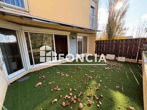 Location Appartement 4 pièces 93.68 m² - Guilherand-granges 07500