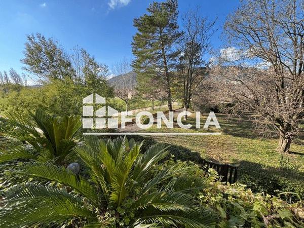 Location Appartement 4 pièces 93.68 m² - Guilherand-granges 07500