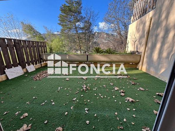 Location Appartement 4 pièces 93.68 m² - Guilherand-granges 07500