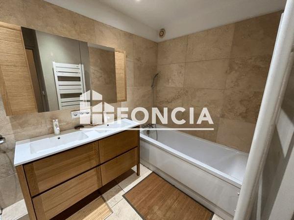 Location Appartement 4 pièces 93.68 m² - Guilherand-granges 07500