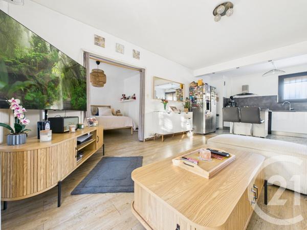 Appartement T4 à vendre  4 pièces - 72,64 m2 LA VALETTE DU VAR - 83