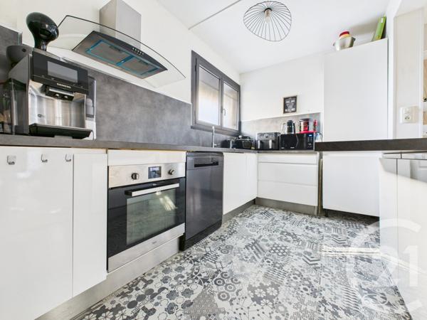 Appartement T4 à vendre  4 pièces - 72,64 m2 LA VALETTE DU VAR - 83