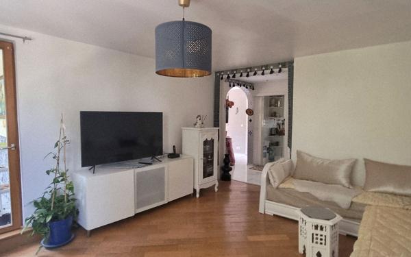 Appartement à vendre    4 pièces • 80,20 m2 Neuilly-sur-Marne