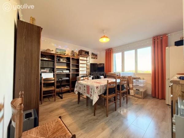 Dieppe Janval – T2 dernier étage avec ascenseur, vue dégagée, balcon sud, 2 parkings + cave