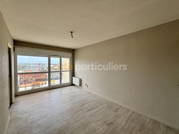 Vente
                Appartement28,52 m² - 1 Pièce -
                    CAEN (14000)