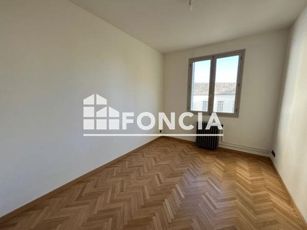Location Appartement 5 pièces 107.2 m² - 1 BOULEVARD DE PRAGUE Nimes 30000