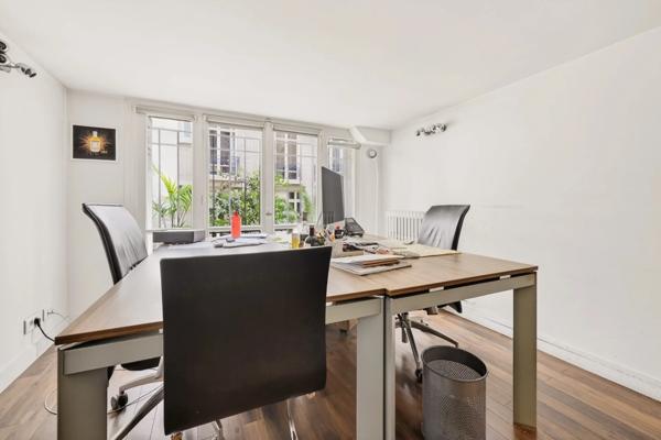 Bureau Paris 16e - LONGCHAMP / VICTOR HUGO