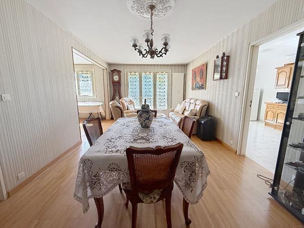 A VENDRE Appartement 6 pièces à Angers - La Madeleine, 3 chambres ascenseur