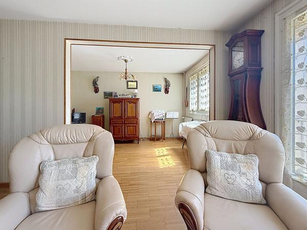 A VENDRE Appartement 6 pièces à Angers - La Madeleine, 3 chambres ascenseur