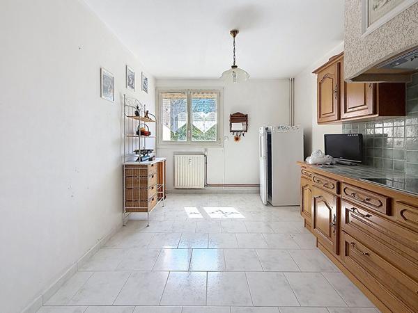 A VENDRE Appartement 6 pièces à Angers - La Madeleine, 3 chambres ascenseur