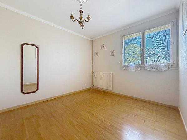 A VENDRE Appartement 6 pièces à Angers - La Madeleine, 3 chambres ascenseur