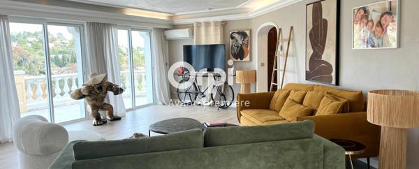 Maison à vendre    8 pièces • 300 m2 Mouans-Sartoux