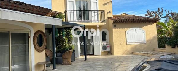 Maison à vendre    8 pièces • 300 m2 Mouans-Sartoux