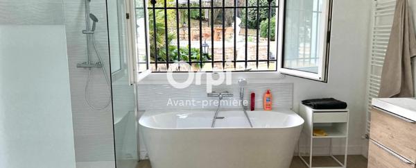 Maison à vendre    8 pièces • 300 m2 Mouans-Sartoux