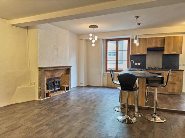 CLERMONT-FD QUARTIER HISTORIQUE DE MONTFERRAND : MAISON DE VILLE DE 76 M²