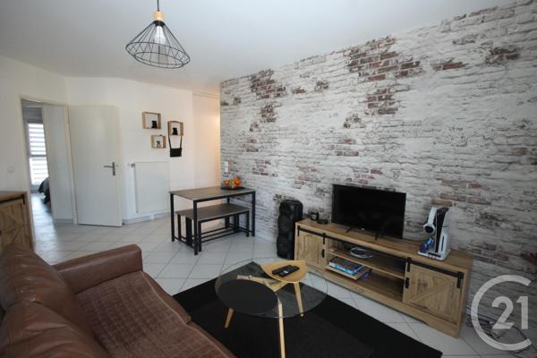 Appartement F3 à vendre  3 pièces - 58,95 m2 LA CHAPELLE ST MESMIN - 45