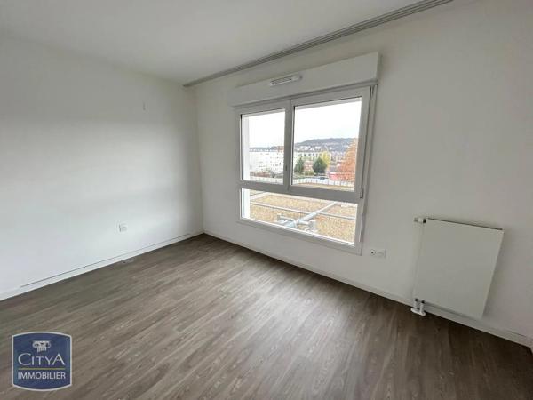 Appartement à louer 4 pièces 86.1m²