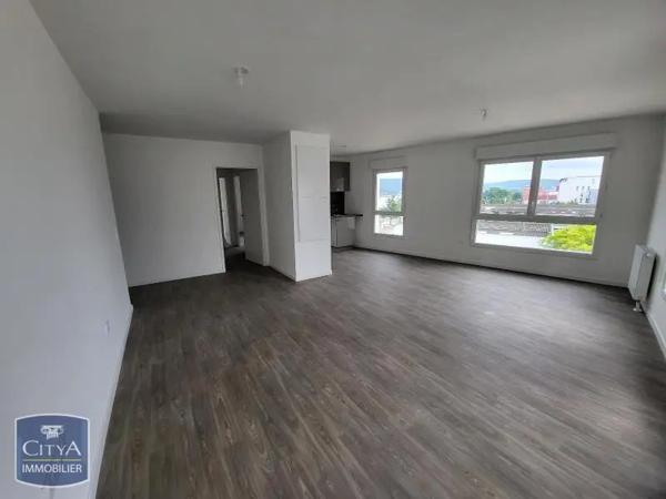 Appartement à louer 4 pièces 86.1m²