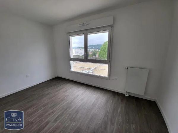 Appartement à louer 4 pièces 86.1m²