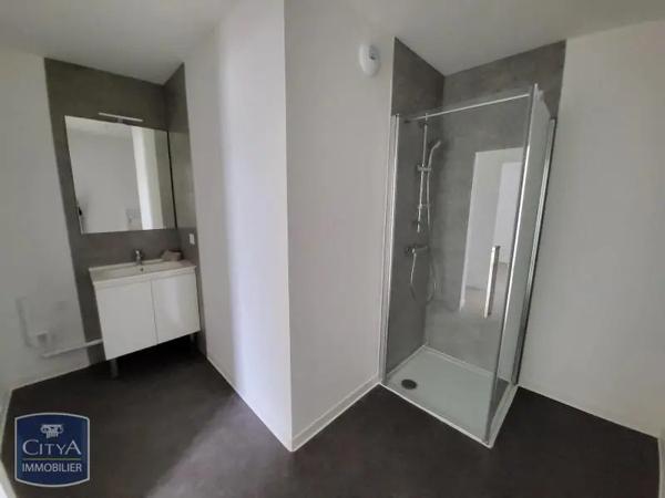 Appartement à louer 4 pièces 86.1m²
