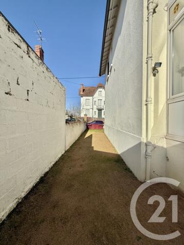 Maison à vendre  6 pièces - 134,80 m2 MOULINS - 03