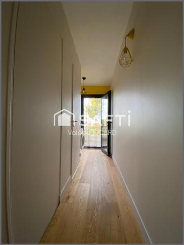 Chaleureuse maison familiale T6 sur terrain clos.