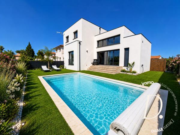 Saint-Cyprien – Une villa d'exception où élégance et douceur de vivre se rencontrent.