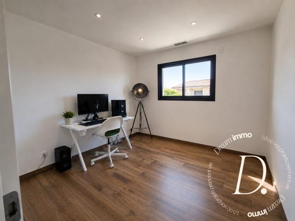 Saint-Cyprien – Une villa d'exception où élégance et douceur de vivre se rencontrent.