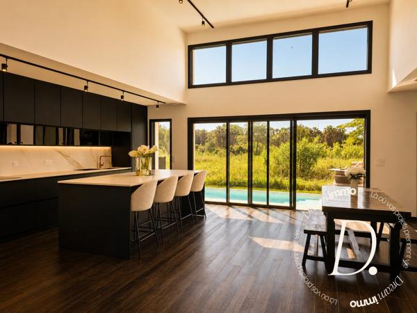 Saint-Cyprien – Une villa d'exception où élégance et douceur de vivre se rencontrent.