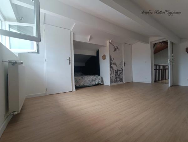 Cestas-Gazinet : maison meublée à 2 min de la gare !