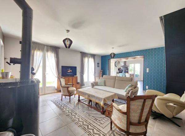 À VENDRE ILE D'OLERON – Maison individuelle coup de cœur 5 pièces – Terrain clos & terrasses + Garage – 349 990 € FAI