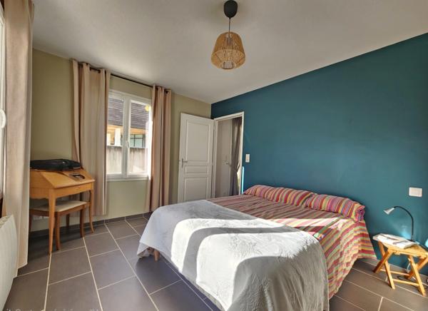 À VENDRE ILE D'OLERON – Maison individuelle coup de cœur 5 pièces – Terrain clos & terrasses + Garage – 349 990 € FAI