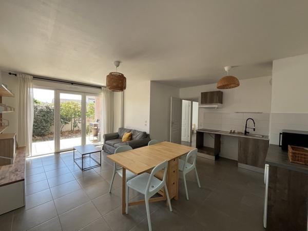 Appartement à louer 1 100 € CC Pessac 3 p 60 m² DPE C