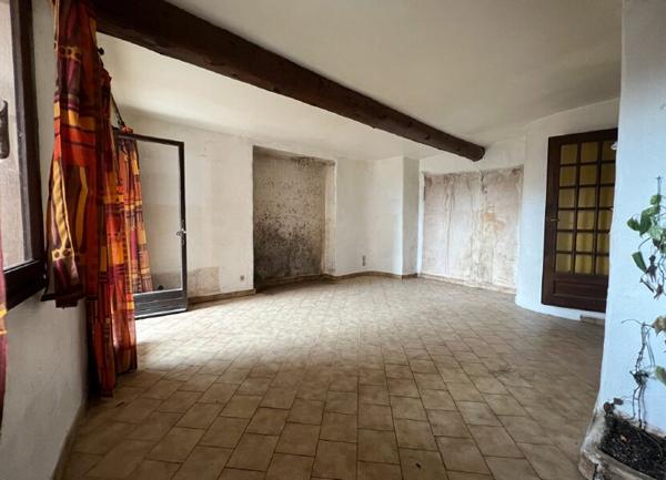 Maison à vendre    6 pièces • 134 m2 Blauvac