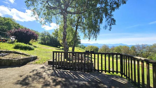 St Genix Les Villages - St Maurice - ancienne ferme - 139m² - 12 480m² de terrain