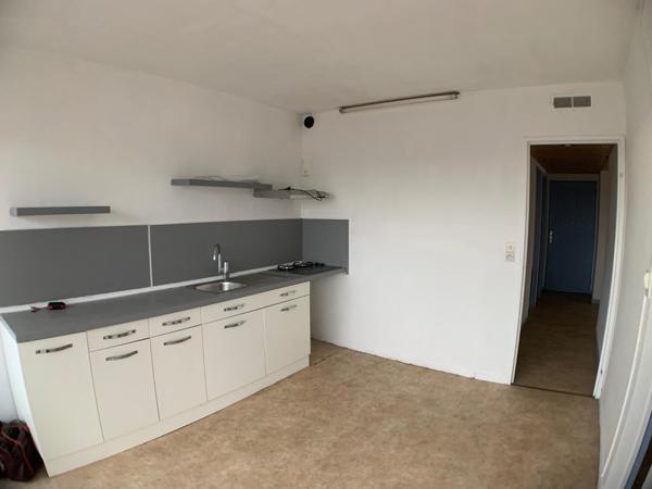 Grand appartement T3/4 centre Alès