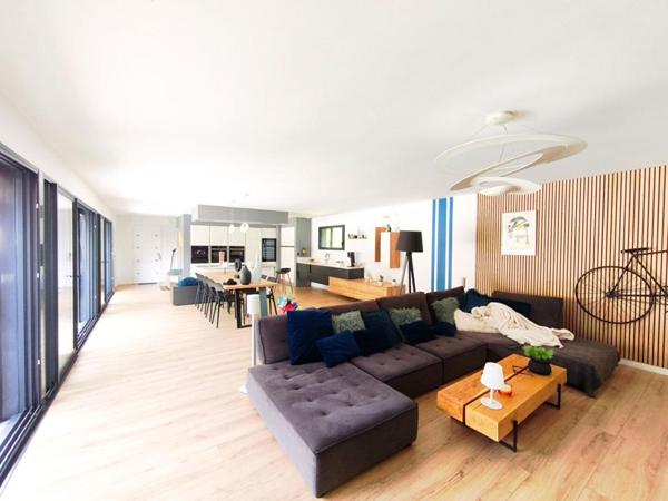 VILLA SOUSTONS 190 M2