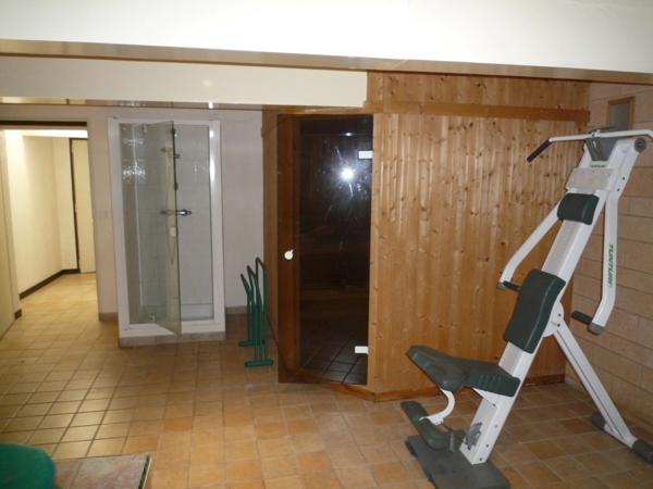 CHEZY SUR MARNE (02) à vendre joli plain-pied de 275 m2 sur un terrain clos et arboré de 8500 m2