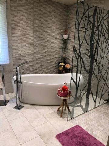 CHEZY SUR MARNE (02) à vendre joli plain-pied de 275 m2 sur un terrain clos et arboré de 8500 m2