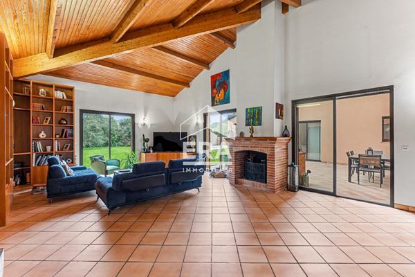 Maison d'architecte 216 m² avec piscine ? Environnement privilégié à Aucamville