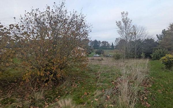 Terrain à vendre    Comberouger