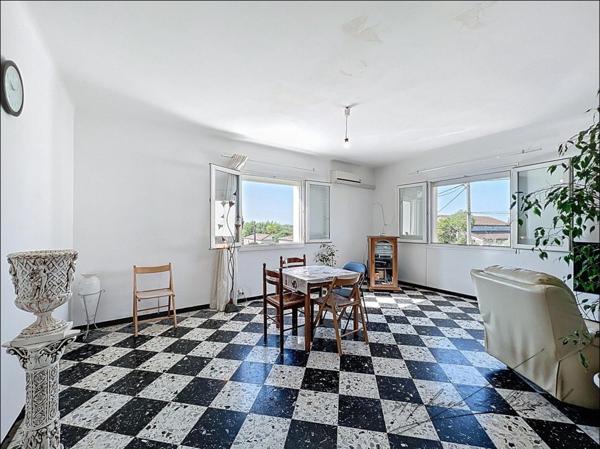 Maison 3 chambres avec grand jardin et garage à 1 minute d’Alès