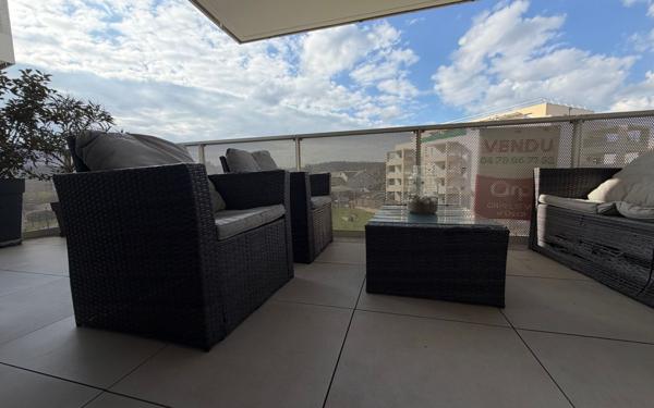 Appartement à vendre    3 pièces •  Brignais