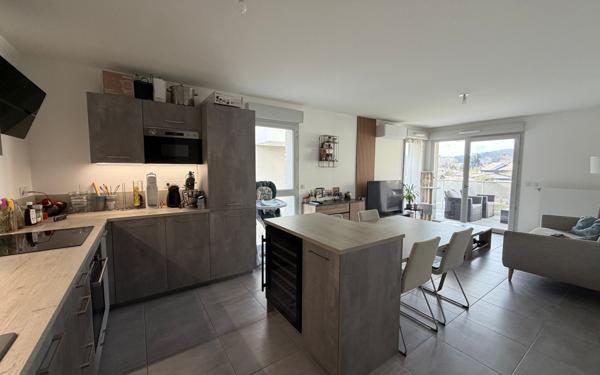 Appartement à vendre    3 pièces •  Brignais