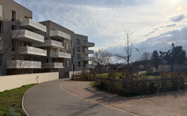 Appartement à vendre    3 pièces •  Brignais