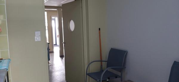 APPARTEMENT PLAIN PIED AVEC ANCIEN LOCAL COMMERCIAL COEUR DE VILLE
