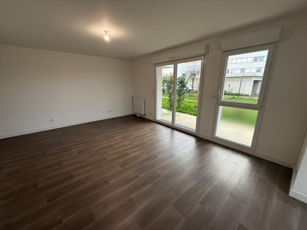 Location T3 avec terrasse, parking et cave - Poitiers